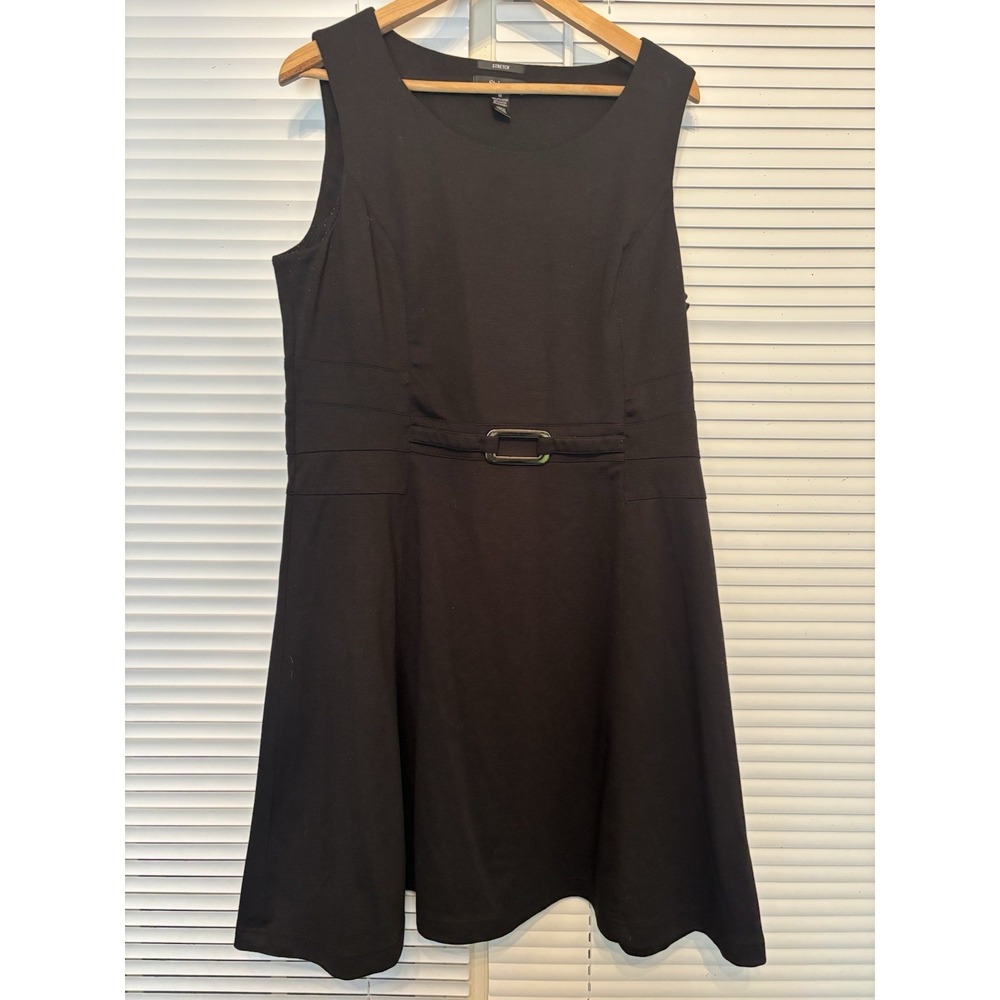 Style & Co Sleeveless Womens Dress 16 Black Front Buckle Design Knit Minimalist